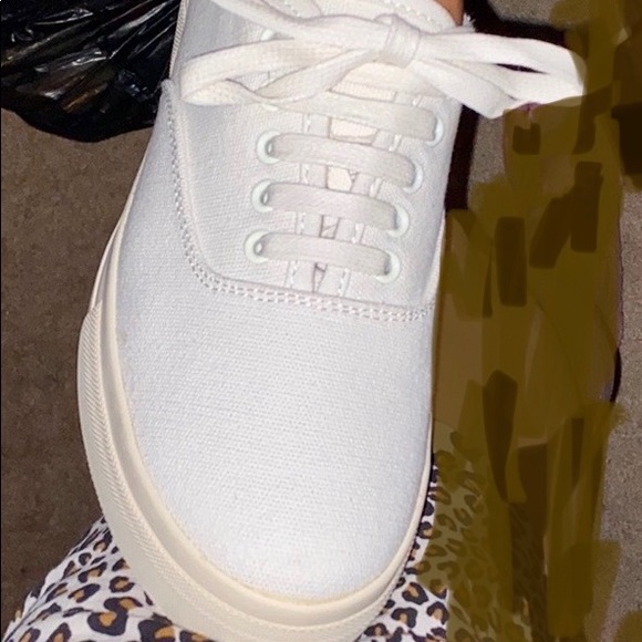 Women’s canvas sneakers - Picture 1 of 3